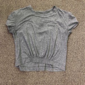 Lululemon Lightweight T with Gathered Hem Size M